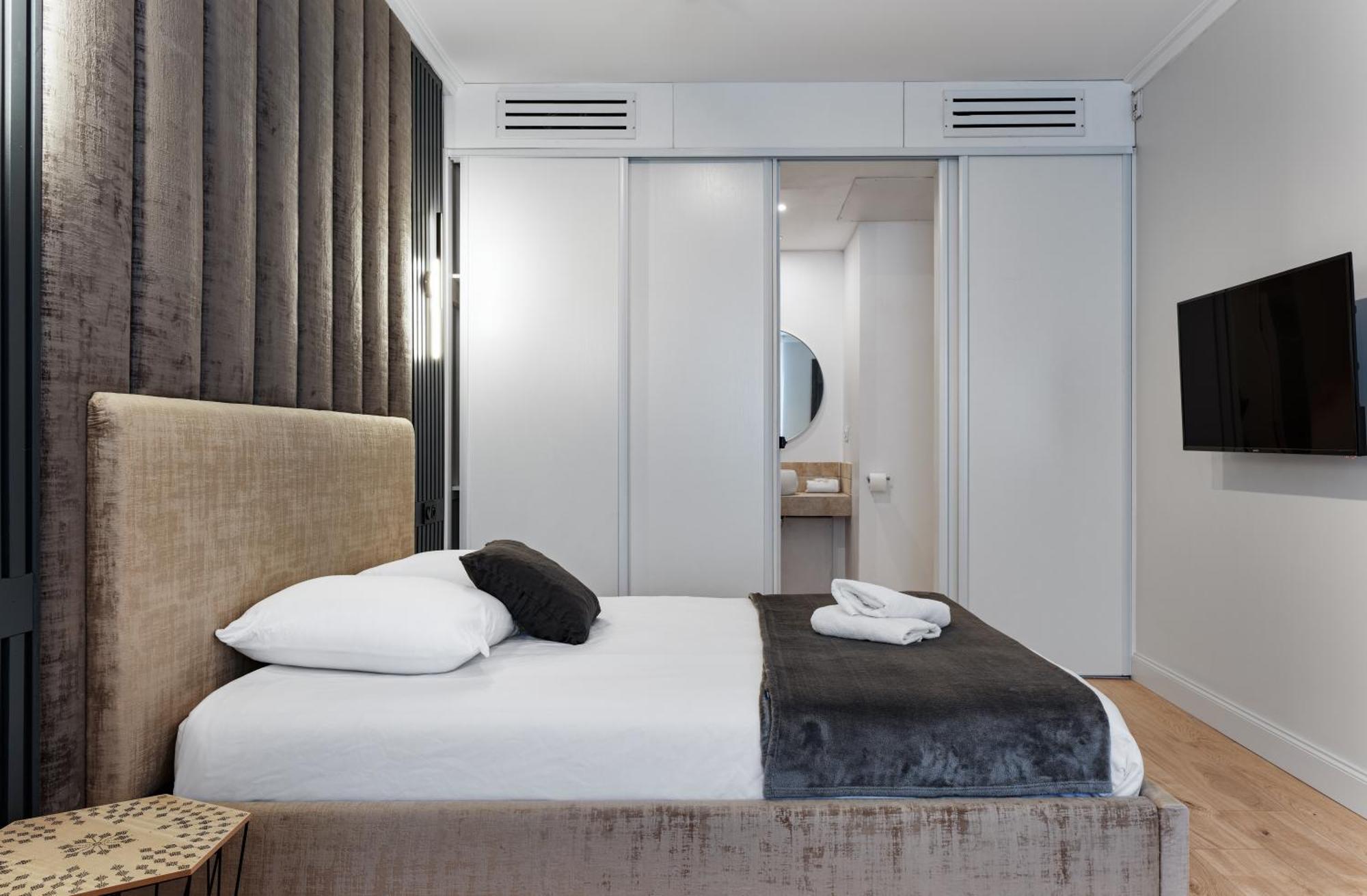 Maya Appartements & Suites Cosne-sur-Loire Exteriör bild
