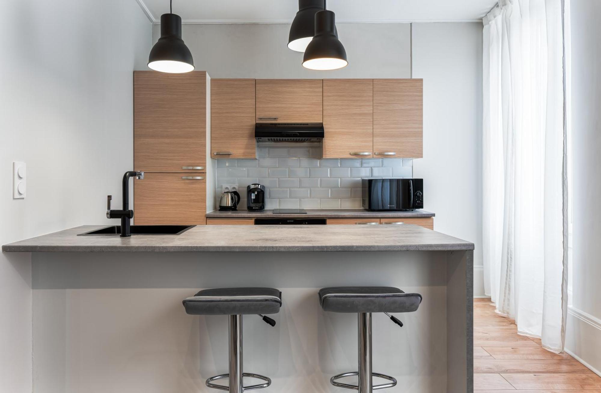 Maya Appartements & Suites Cosne-sur-Loire Exteriör bild