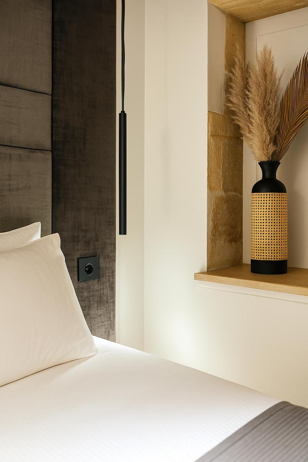 Maya Appartements & Suites Cosne-sur-Loire Exteriör bild